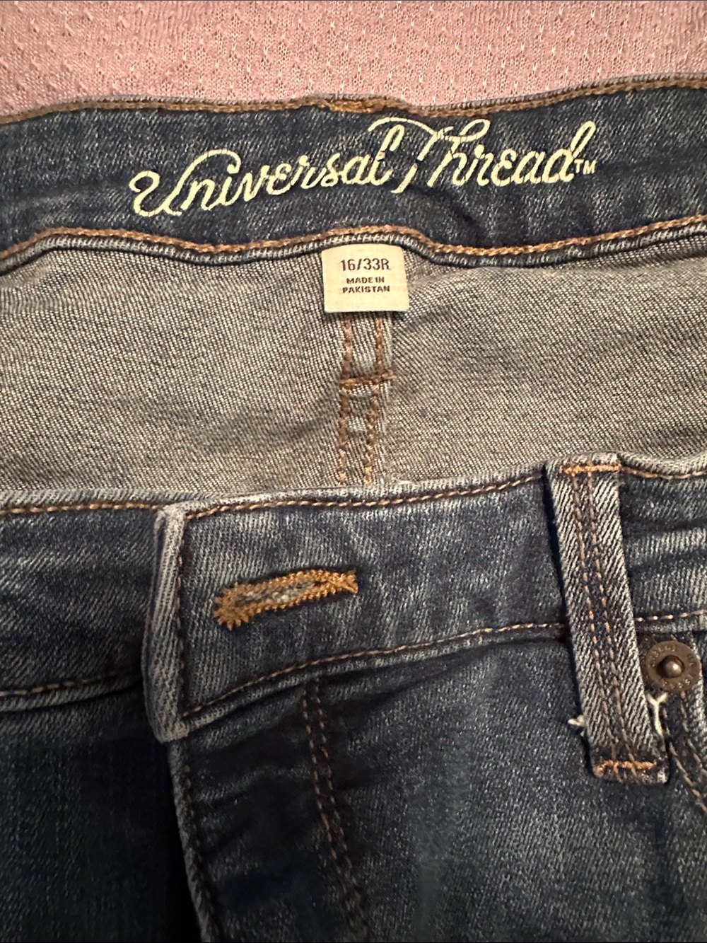 Universal Thread Straight Leg Denim Jeans in Blue